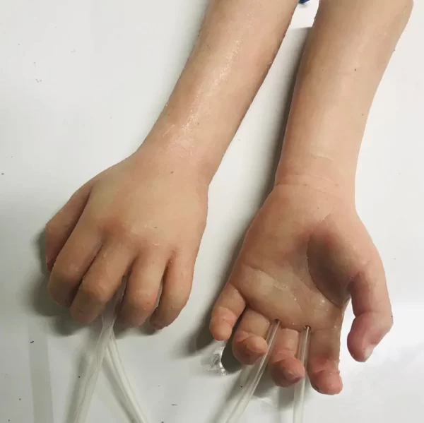 Toddler training arm